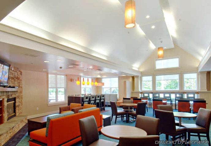 Residence Inn By Marriott Princeton At Carnegie Center Restaurant photo